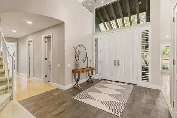 Gold River, CA 95670,11457 Huntington Village LN