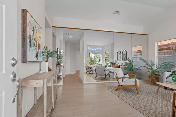 Sacramento, CA 95828,8447 Cassatt WAY