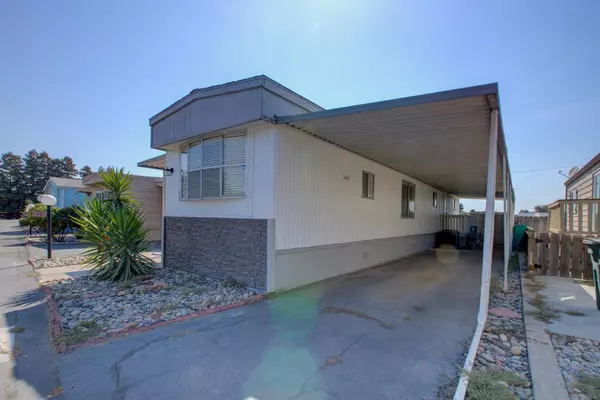 Riverbank, CA 95367,2107 Patterson RD #40