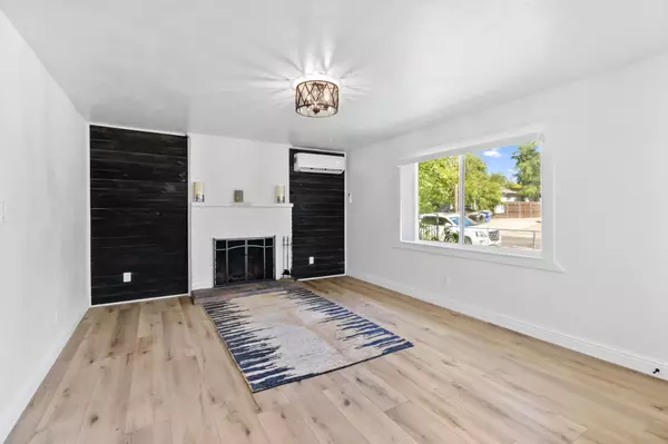 Sacramento, CA 95817,3440 33rd ST