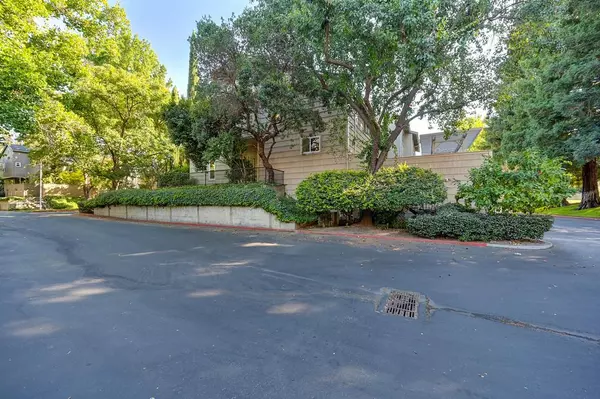 Sacramento, CA 95825,619 Commons DR