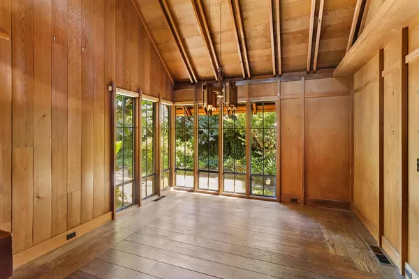 Sacramento, CA 95825,601 Shangri LN