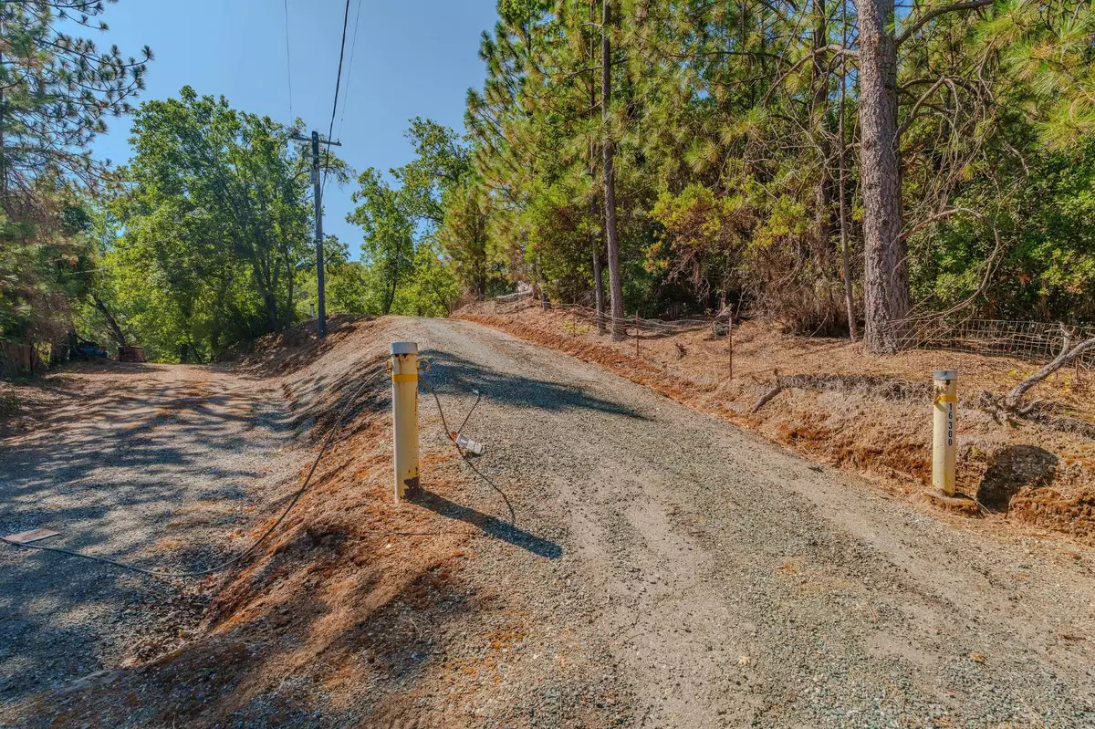 Jackson, CA 95642,16300 Rossbridge RD