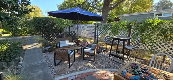 Davis, CA 95618,22 Outer CIR