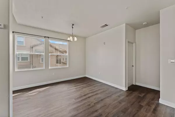 West Sacramento, CA 95691,2440 Fontana ST #3