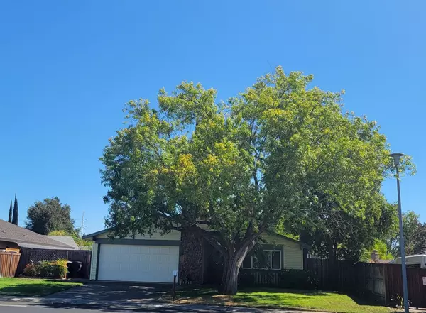 7970 Larwin DR, Citrus Heights, CA 95610