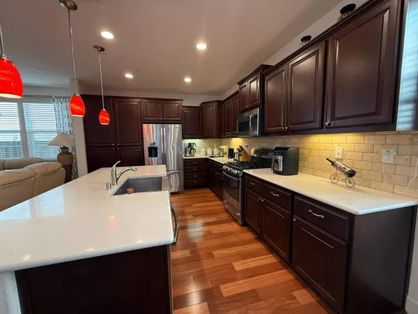 Folsom, CA 95630,931 Willow Bridge DR
