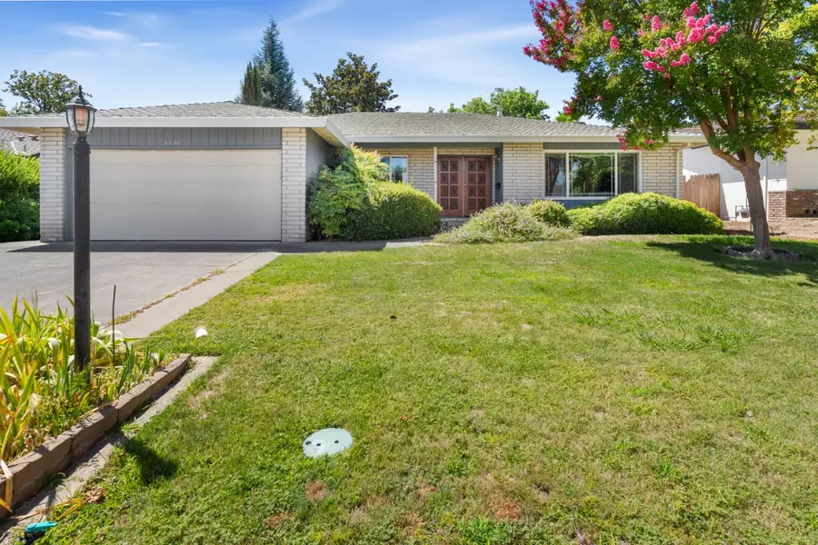 6446 Perrin WAY, Carmichael, CA 95608
