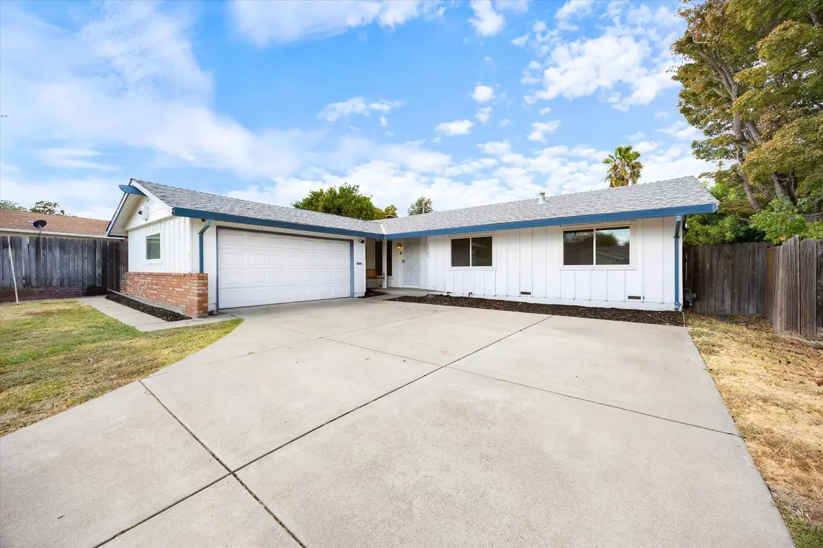 Sacramento, CA 95842,5105 Cimarron Way