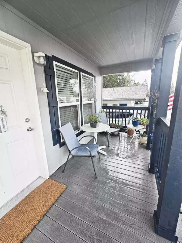 Colfax, CA 95713,450 Gladycon RD #17