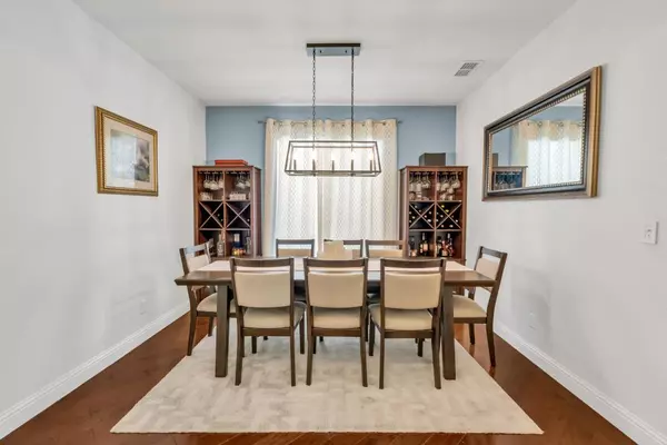 Sacramento, CA 95835,341 Mahonia CIR