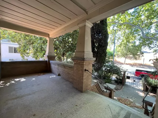 Sacramento, CA 95818,1123 W ST