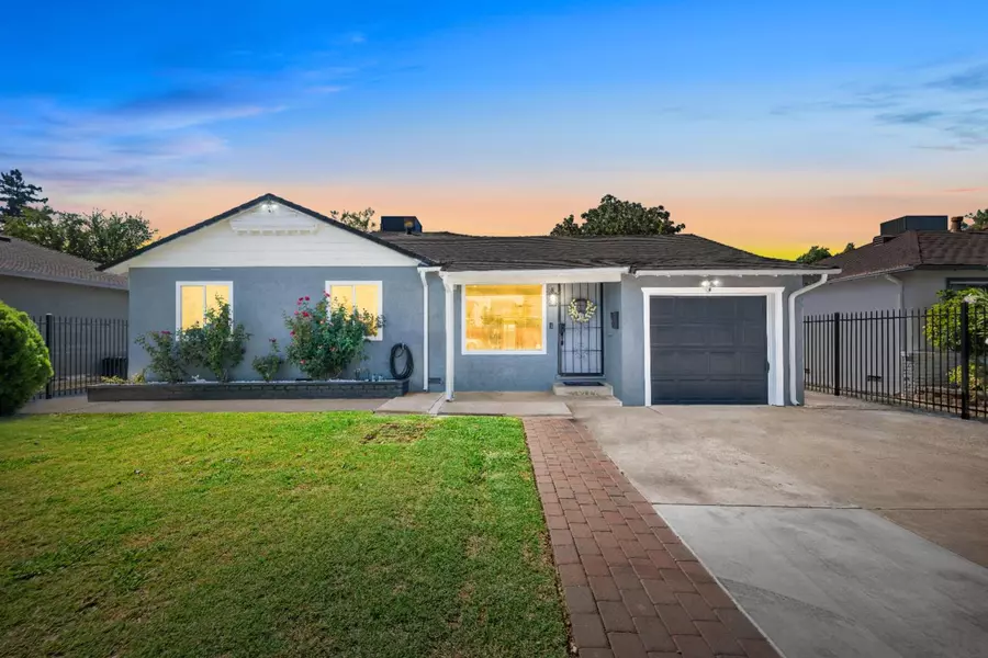 6212 Sampson BLVD, Sacramento, CA 95824