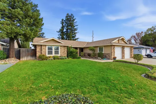 Manteca, CA 95337,836 Foxfire DR