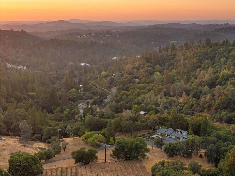 3742 Butterfly LN, Placerville, CA 95667