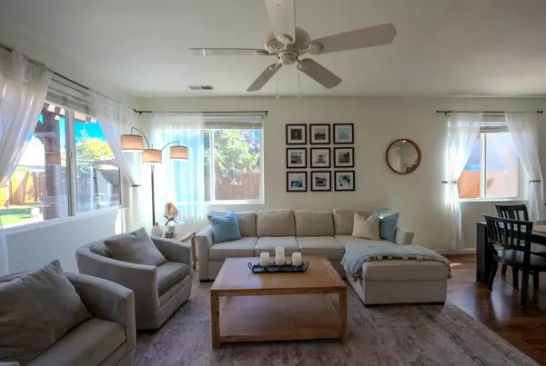 Lincoln, CA 95648,305 Dedham CT