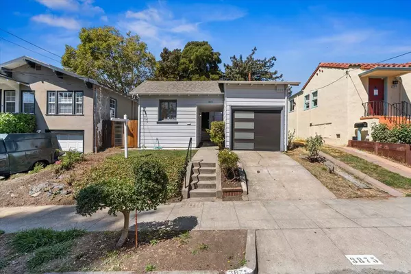 3875 Coolidge,  Oakland,  CA 94602