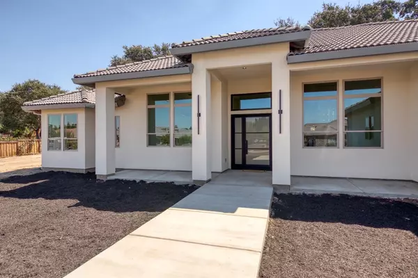 Oakdale, CA 95361,10318 Fox Borough DR