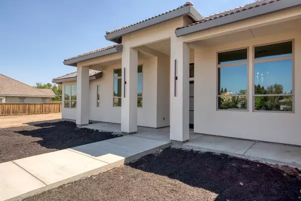 Oakdale, CA 95361,10318 Fox Borough DR