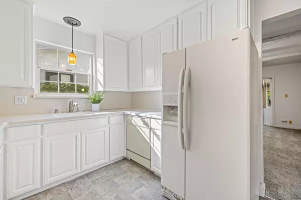 Sacramento, CA 95842,6605 Silverthorne CIR