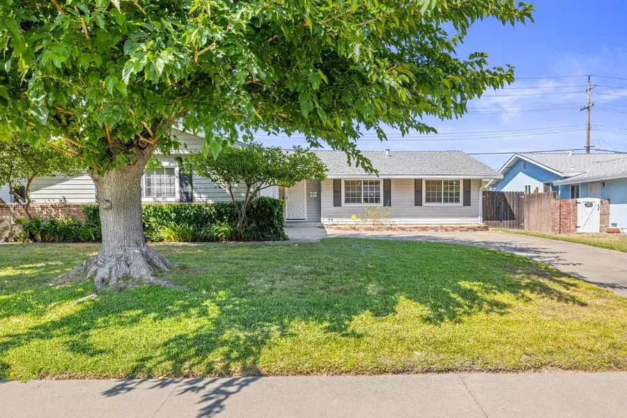 6605 Silverthorne CIR, Sacramento, CA 95842