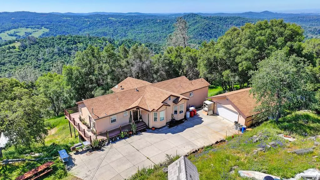 17475 Misty Dawn LN, Grass Valley, CA 95949