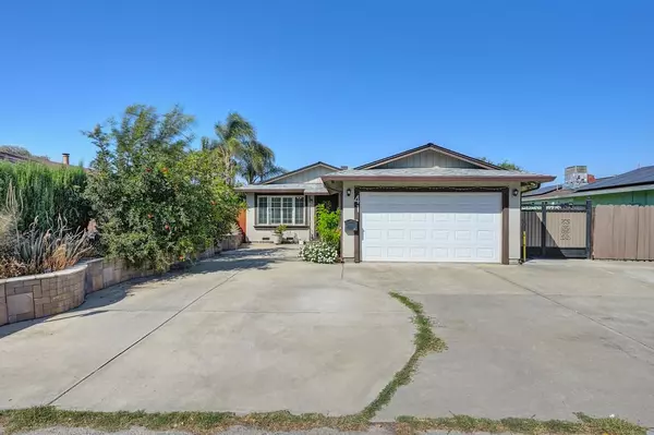 41 W Kavanagh AVE, Tracy, CA 95376