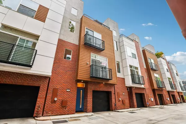 Sacramento, CA 95811,1703 Quill ALY