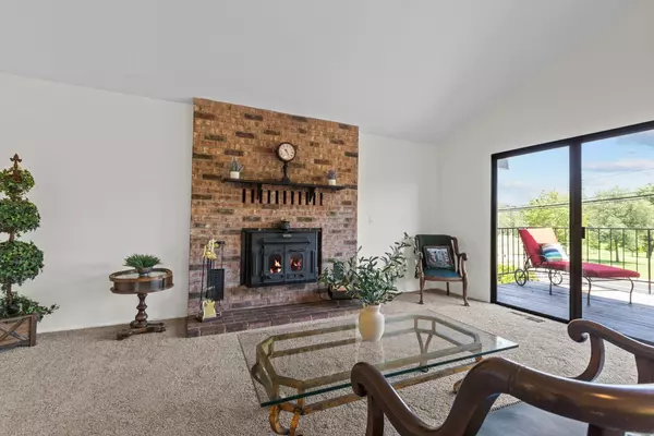 Penn Valley, CA 95946,18829 Lake Forest DR