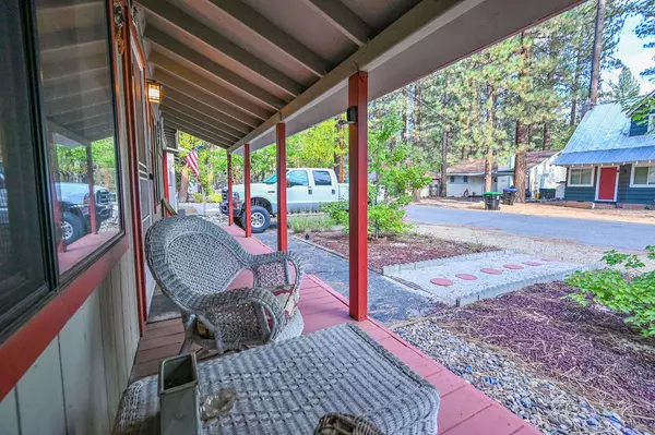 South Lake Tahoe, CA 96150,2573 Rose AVE