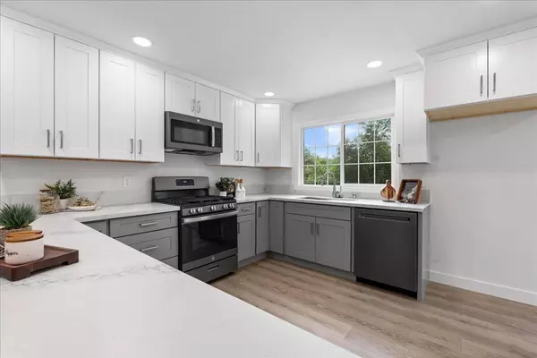 Somerset, CA 95684,8230 Dorado Canyon RD