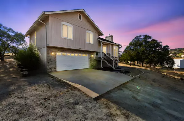 4068 Little John RD, Copperopolis, CA 95228