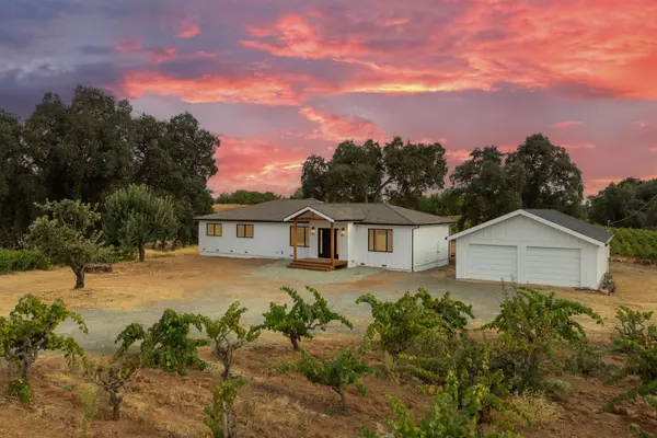 10880 Valley Drive, Plymouth, CA 95669