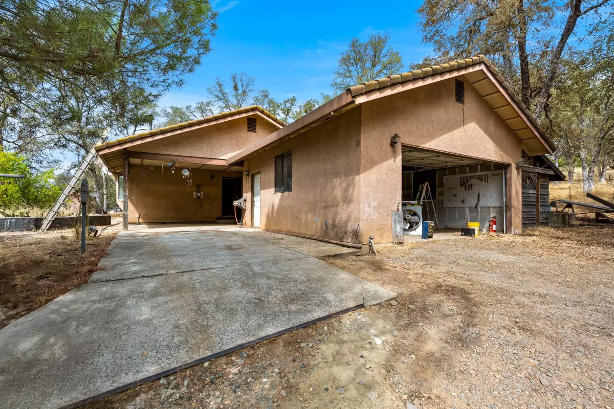 Auburn, CA 95602,10494 Hubbard RD