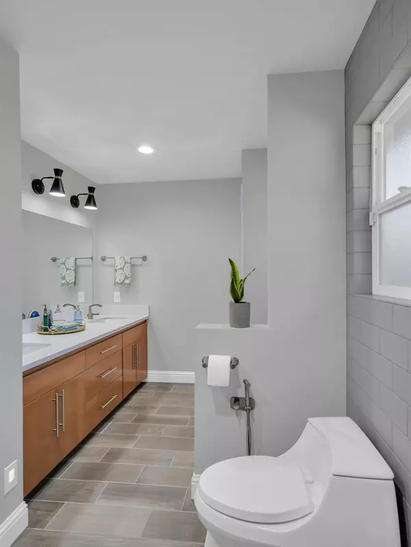 Modesto, CA 95350,404 Andover LN