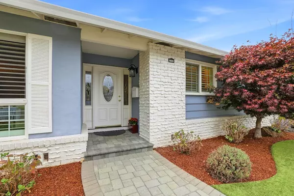 Mountain View, CA 94040,1942 Limetree LN