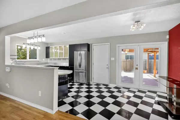 Sacramento, CA 95820,4870 79th ST