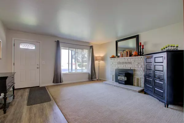 Modesto, CA 95357,3342 Minniear AVE