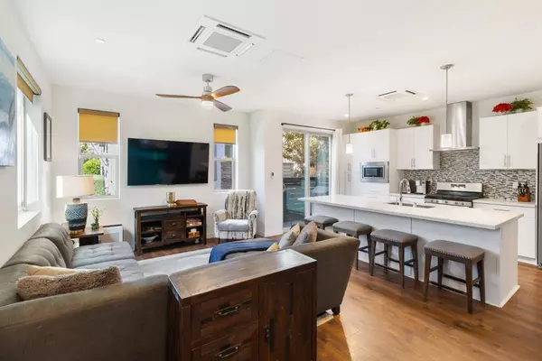 Sacramento, CA 95818,278 Log Pond LN