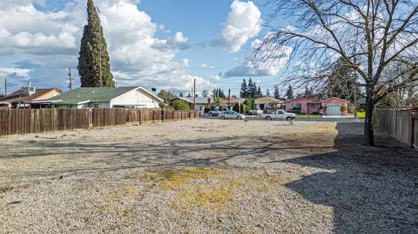 Riverbank, CA 95367,3711 Nevada AVE
