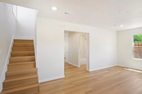 Livingston, CA 95334,1504 Willow CT