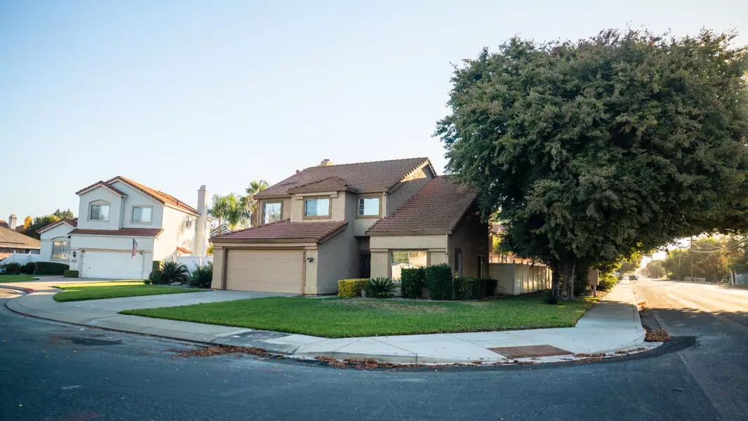800 Pacheco PL, Modesto, CA 95358