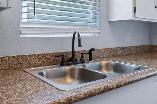 Lodi, CA 95240,335 E Oak ST