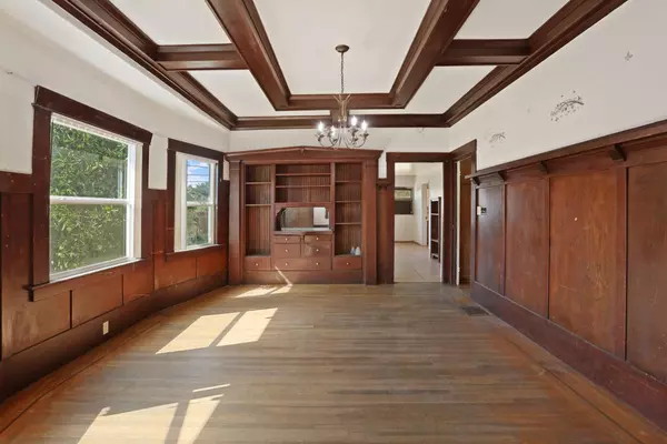 Stockton, CA 95205,1037 N Airport WAY