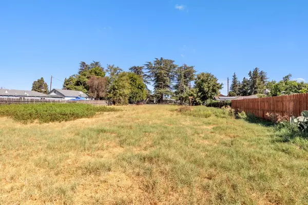 Olivehurst, CA 95961,5796 Alicia AVE