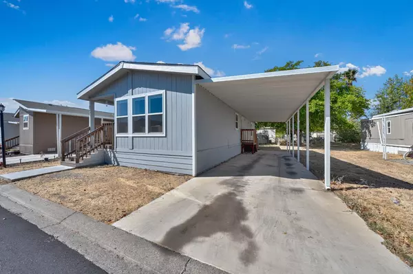 221 Village cir, Sacramento, CA 95838