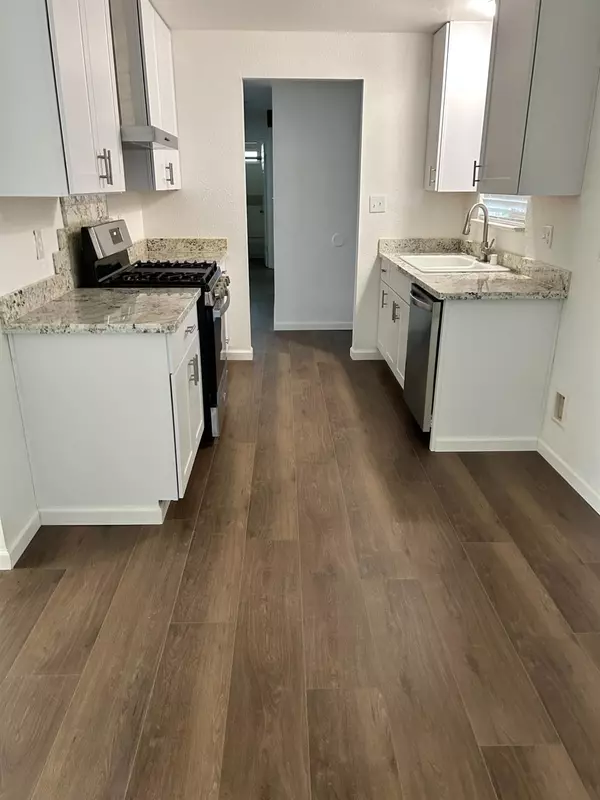 Modesto, CA 95354,541 Mary Todd LN