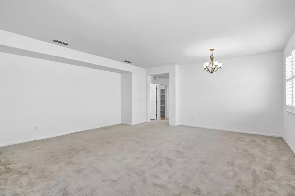 Sacramento, CA 95835,5715 La Venta WAY