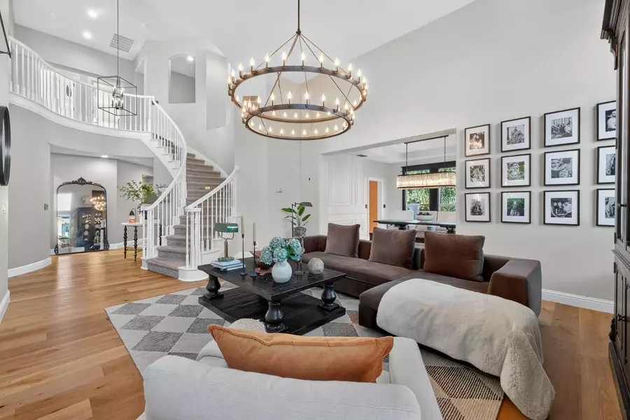 5321 Mertola DR, El Dorado Hills, CA 95762