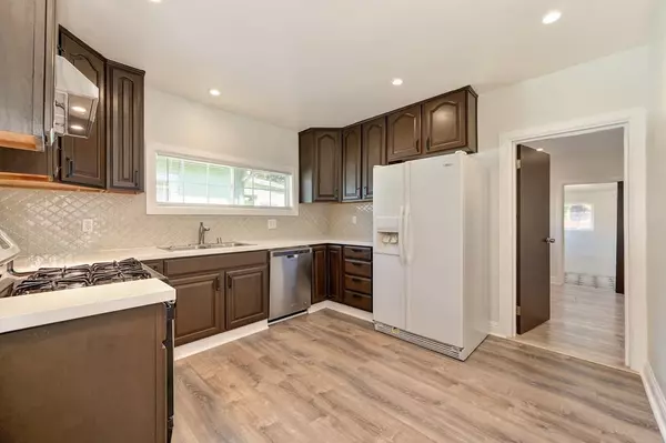 Oakland, CA 94601,2084 Harrington AVE